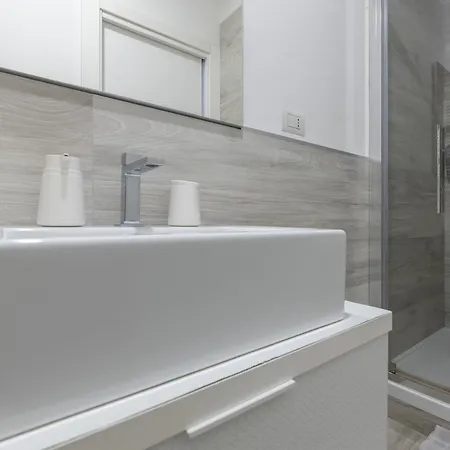 Chezromyk The Kosher Couette-café